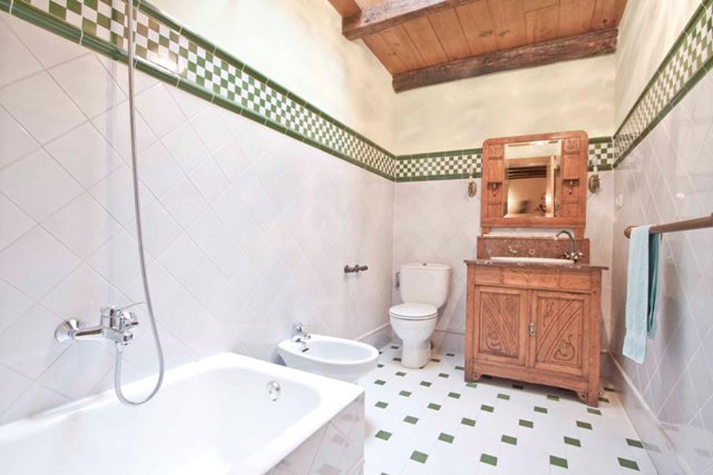 Caserio Gaztelu Quarto foto